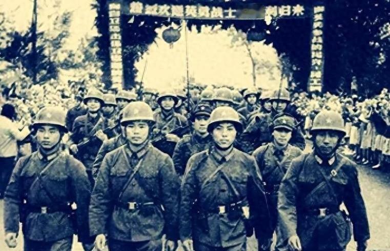 苏联坦克没来，不是不想来，是根本来不及；28天撤军，到底是谁在给谁上一课？1