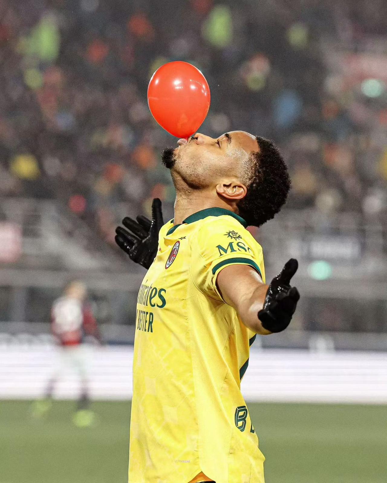 绝境逢生，米兰有惊无险！AC米兰2比0战胜克雷莫那，最后时刻连下两城，把克雷莫