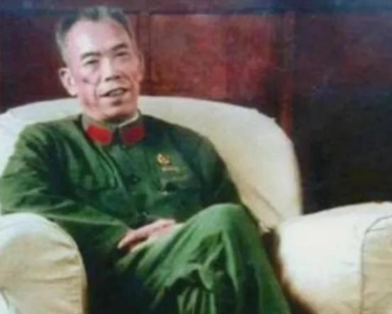 1980年，被组织审查和劳动锻炼长达8年的梁兴初将军，终于等到了处理结果：免除党