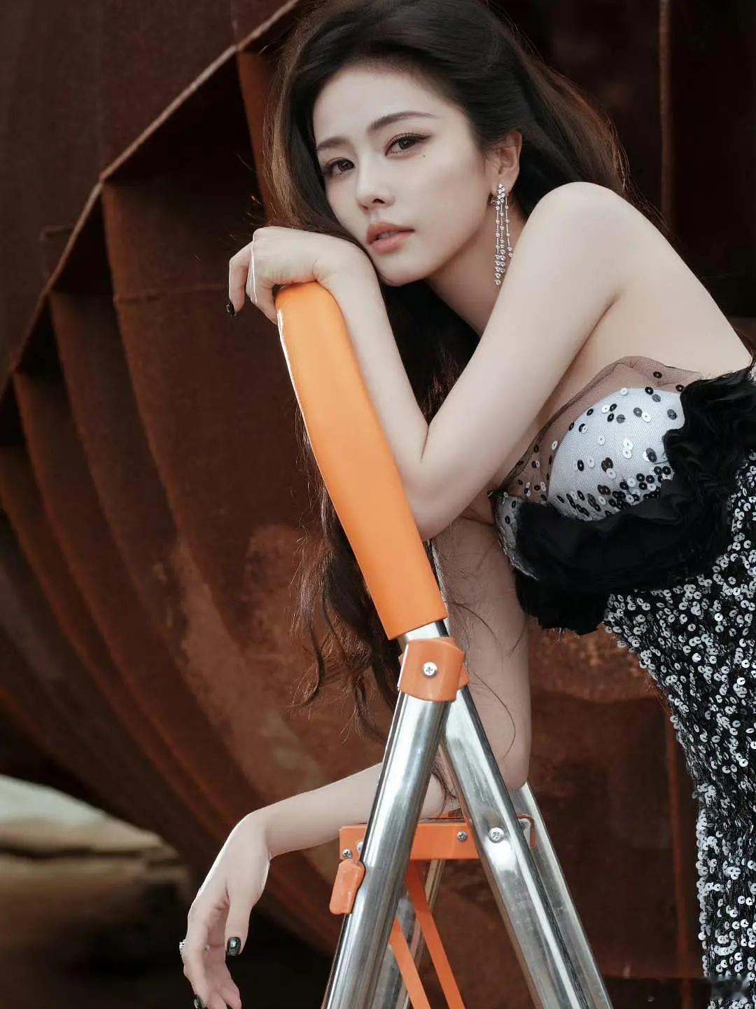 白鹿星光大赏出图