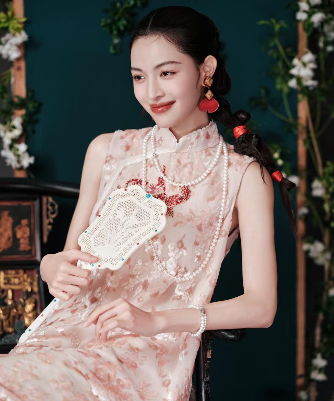 钟楚曦最新无语伦比的美丽～