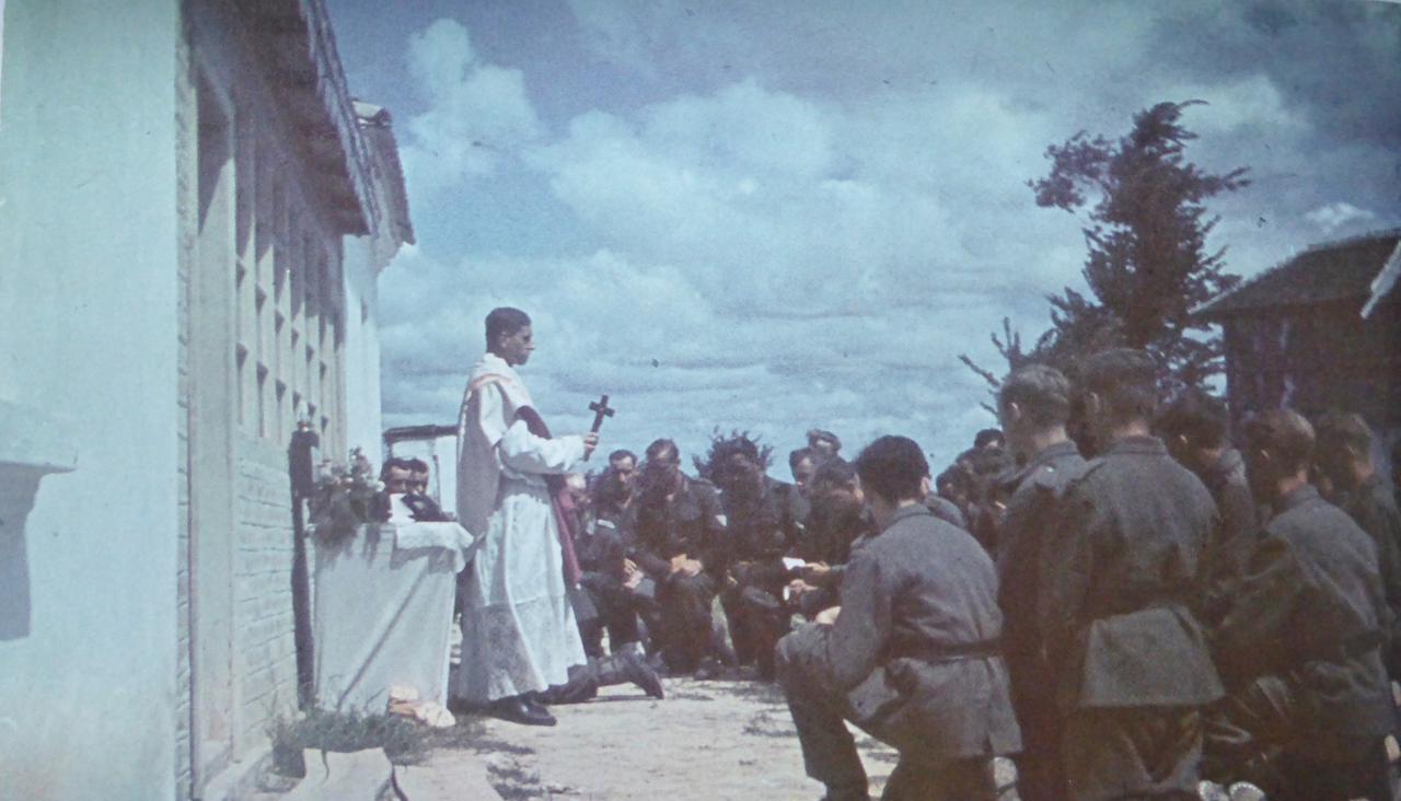 第二次世界大战，东线。德军第297步兵师的阿洛伊斯·贝克牧师（AloisBec