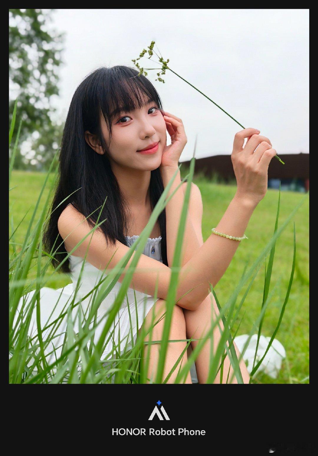 #荣耀#荣耀RobotPhone本身主打视频影像，没想到拍人像也是这么的出色。自然光之下，人物肤色柔