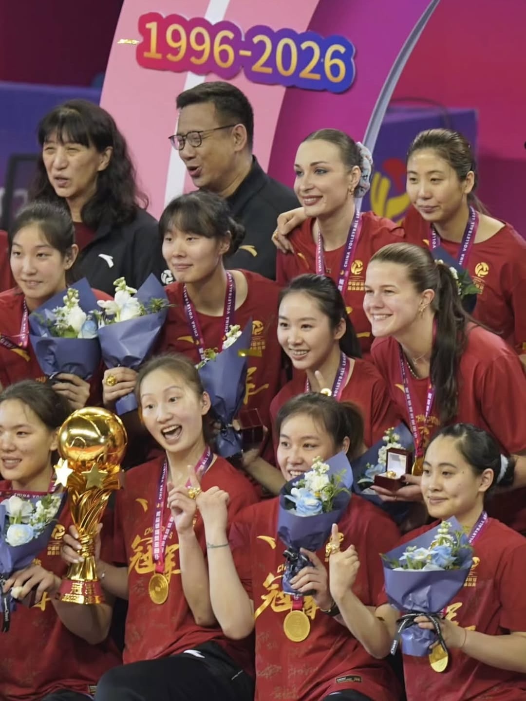 “ThankyouShanghai🇨🇳🏆”上海女排外援范赖克更新社交