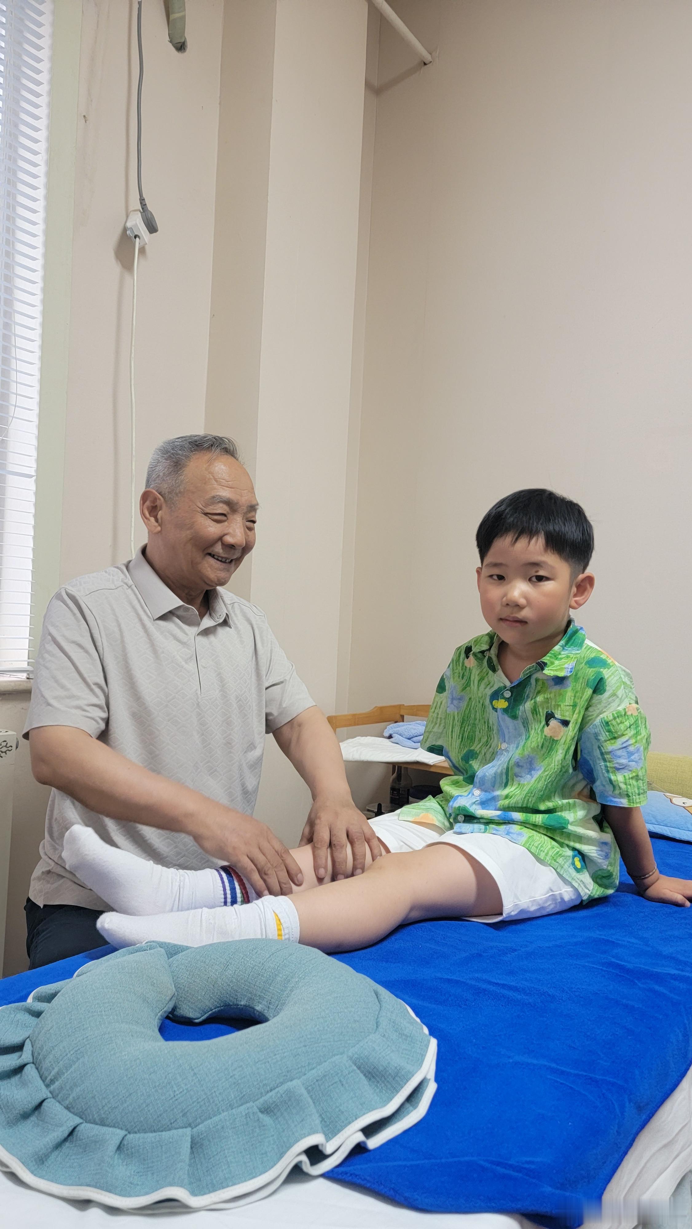 为什么酸能生津，多食反干｜圆运动思路+中庸之道核心一句话：酸本可敛阴生津，但