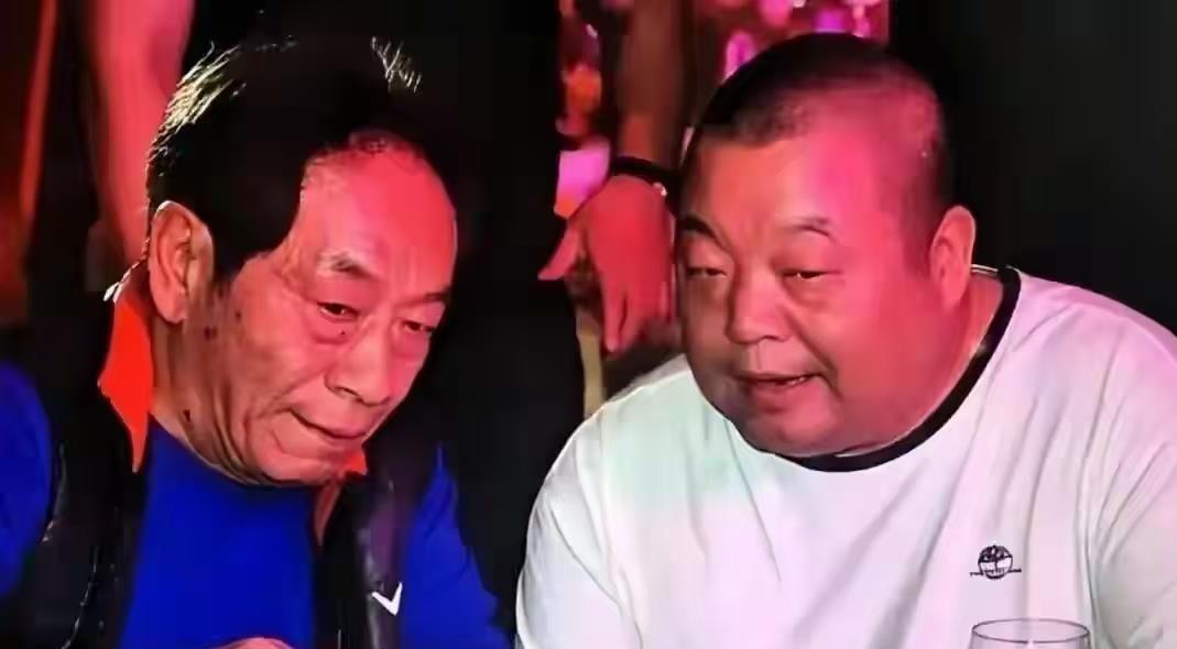 54岁的臧天朔，在死前半年，把2000万的家底和所有毕生收藏的值钱手表、金链子，