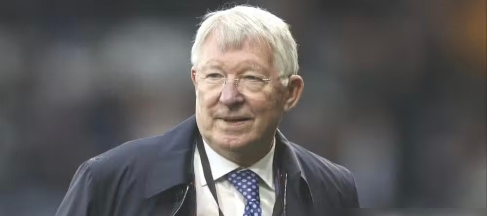 弗格森一生最大的败笔，不是战术，是算术。他亲手卖掉C罗，账户里砸进了创纪录的80