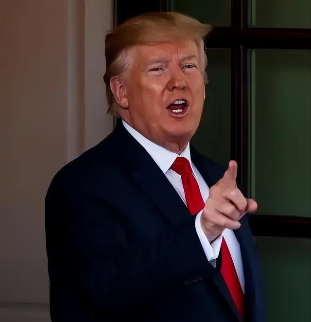 中国这边刚放出风声，明确说了要是有人敢往敏感区域运武器，直接扣人扣船，没半点含糊