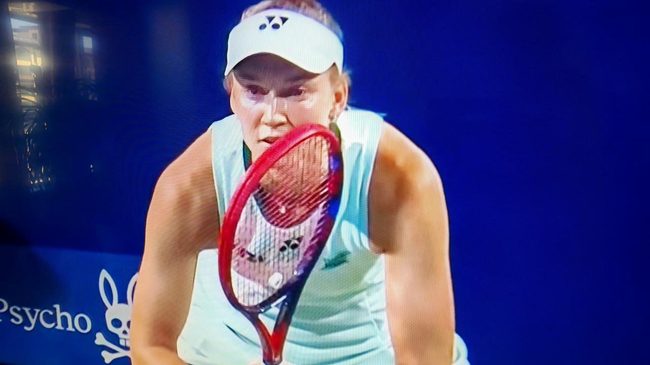 北京时间8月13日上午10:35至12:56，WTA1000多伦多站女单第二场半