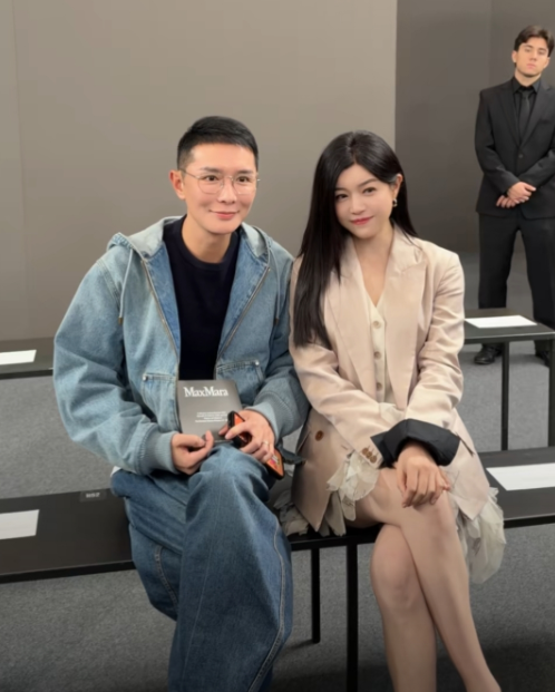 43岁陈妍希米兰看秀自信松弛眼里有光，状态可以用惊艳来形容，第一次觉得陈妍希的