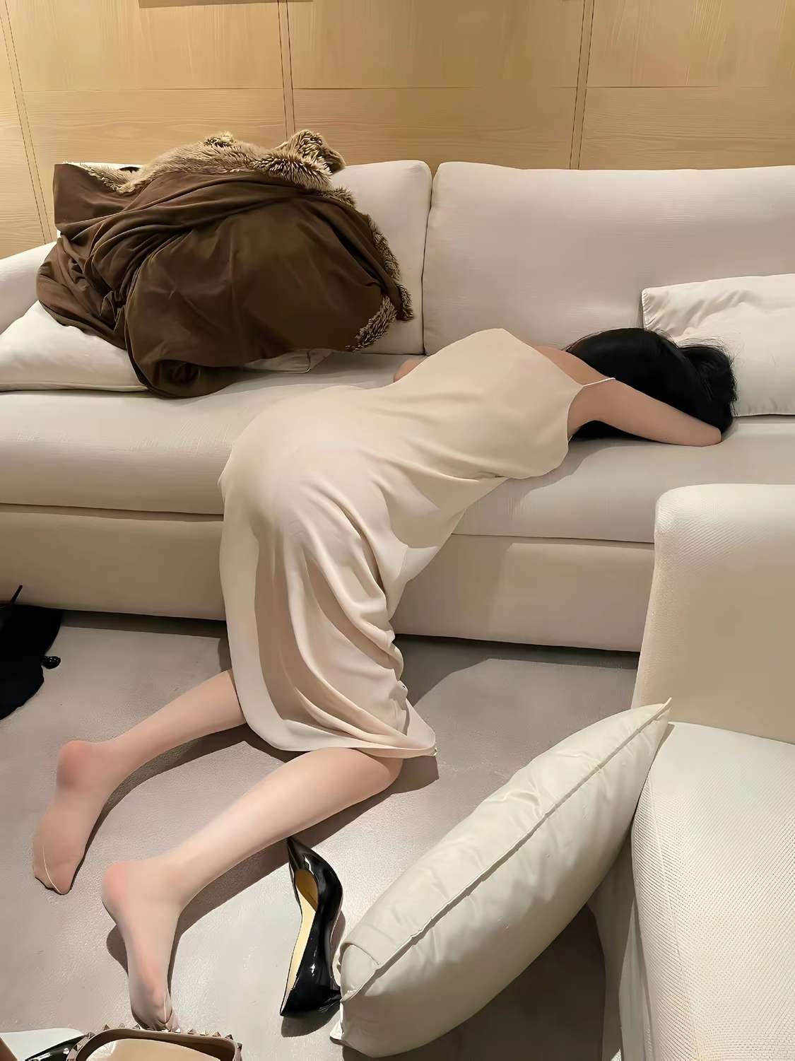 嫂子又喝醉了，该怎么办？