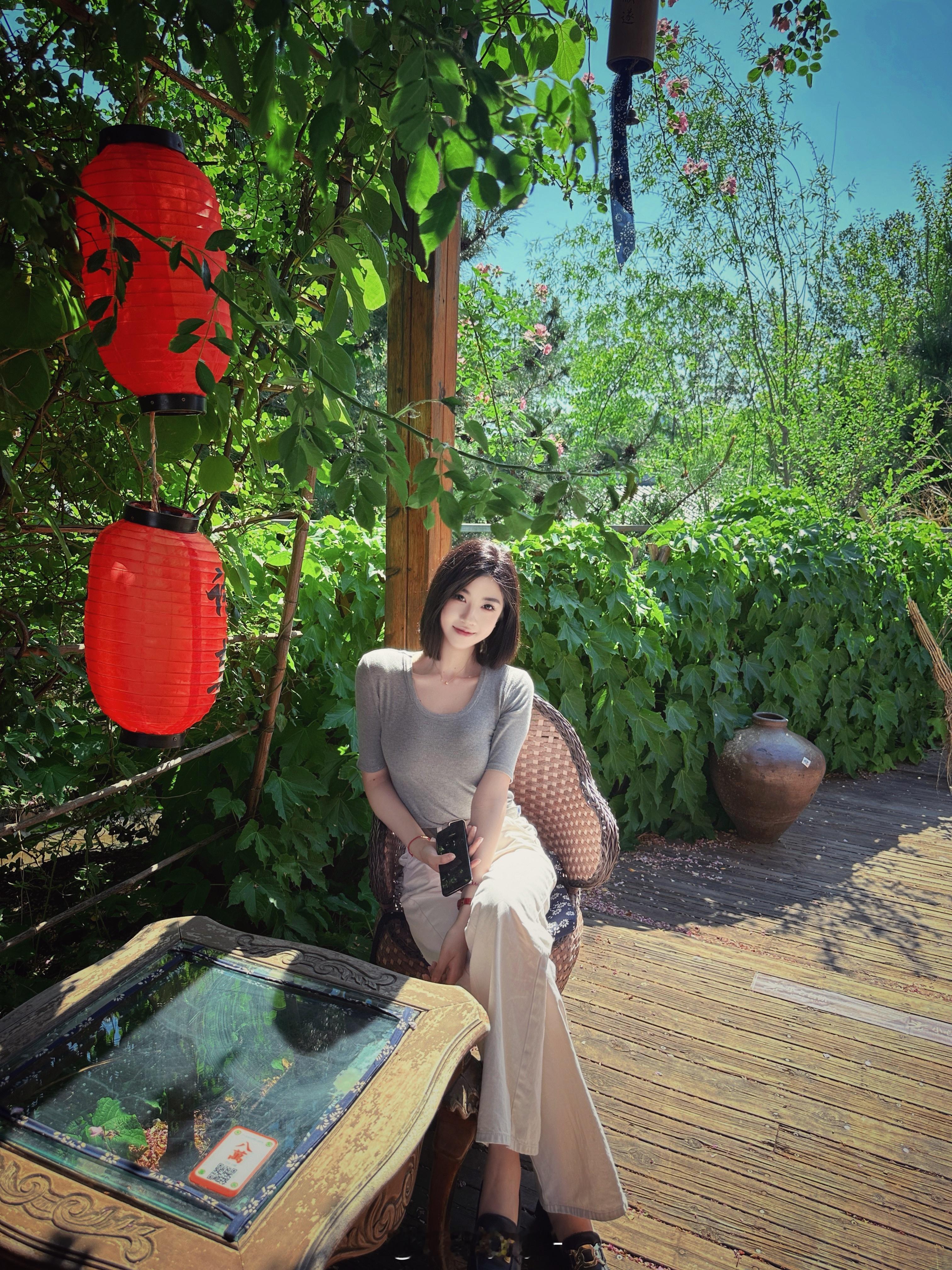 咖啡苦，心里堵，天天挣那2500​​​
