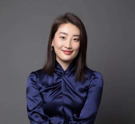 宗馥莉哪输了？18亿维持冻结，没给贪便宜的私生子宗馥莉的案件维持原判