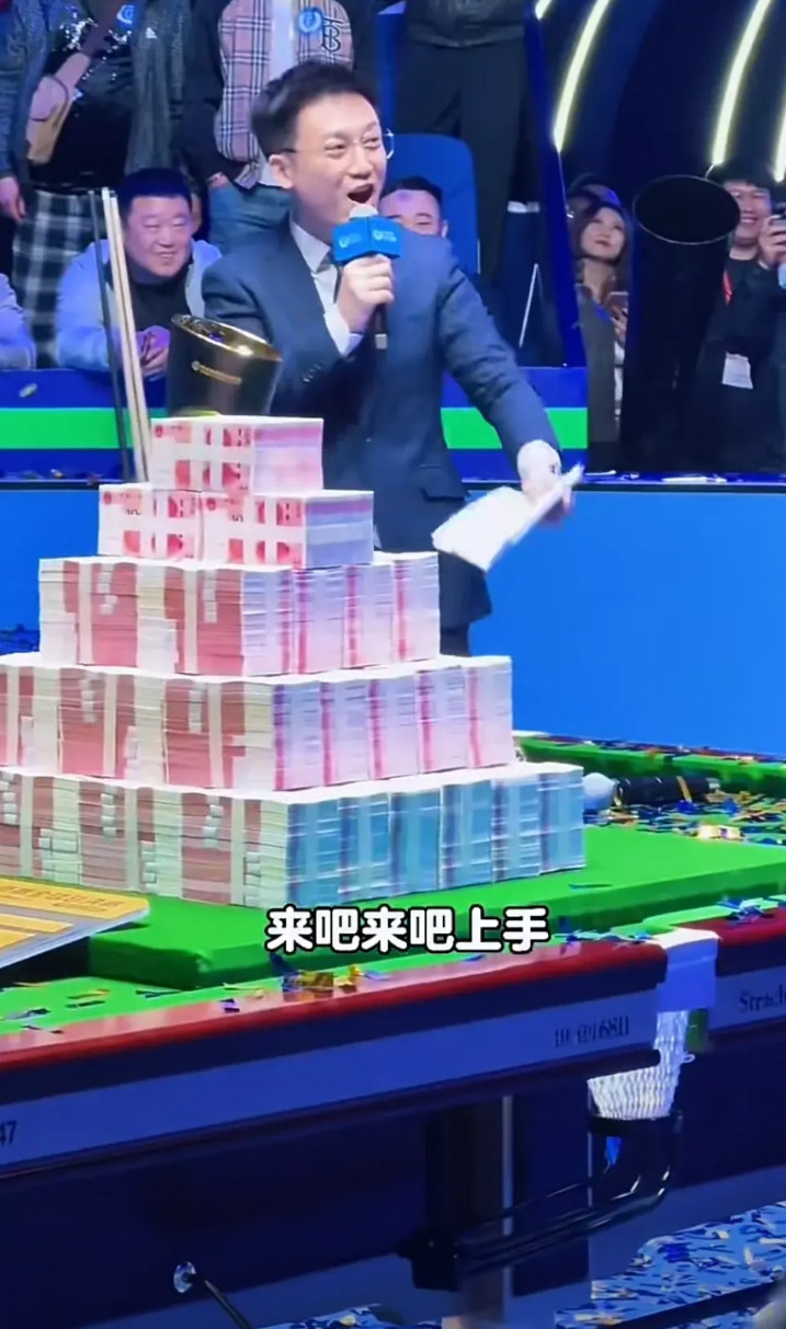 这么一看斯诺克的奖金真是少的可怜，被“英国薅走一半”（个人所得税45％），然后“