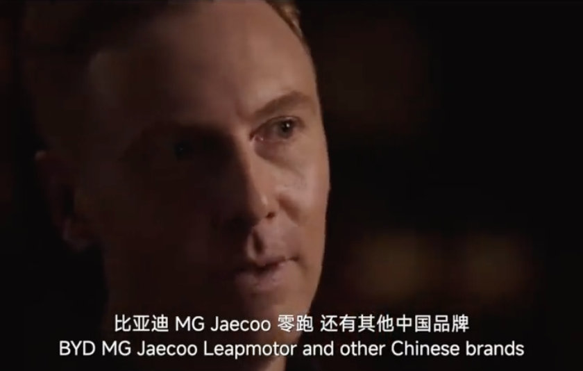 最近偶然刷到欧洲的一个采访，比亚迪海外门店因为插混车型卖爆、交车跟不上，销售直接