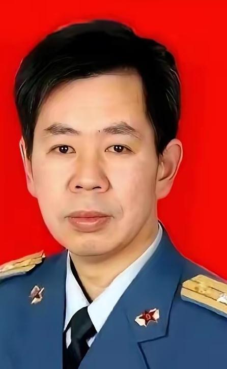 🌞导弹刚竖起来，还没等点火，几万公里外的屏幕上，可能一个红点就亮了。“目标