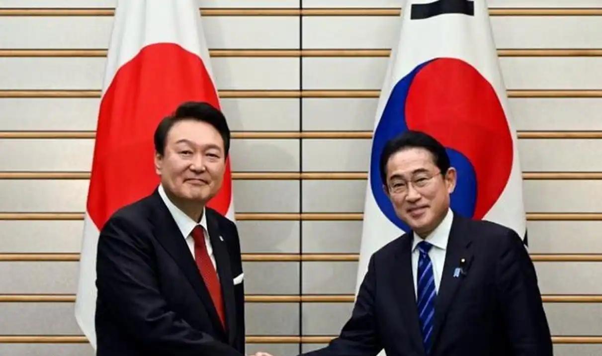 日本人和韩国人，为什么最近越来越恨我们？很多人都以为，是历史问题，是领土争端。错