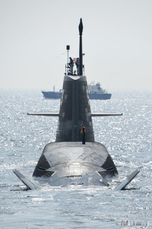 日本海上自卫队大鲸级常规动力潜艇核心技术规格与作战体系一、基础核心参数