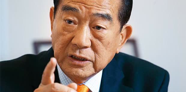 宋楚瑜去哪了？今晚看到洪秀柱助阵蓝营反罢免活动，忽然想到这么多天，怎么从