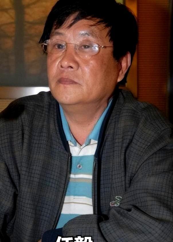 1970年，南京一位年轻人因传唱一首歌被判死刑，公审台上，当审判员最终宣布