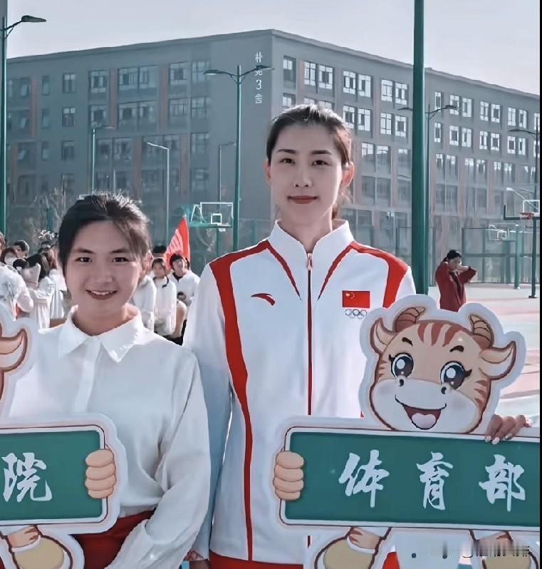 复出仍是王者，刁琳宇是顶端自律！虽然退役当老师，一年多没打球！可刁琳宇身体素
