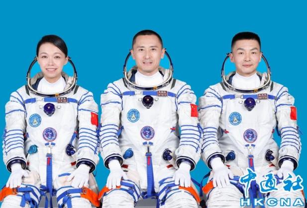 台湾绿营几十年的谎言，一夜之间被神舟二十三号彻底撕碎！5月24日深夜，酒泉卫