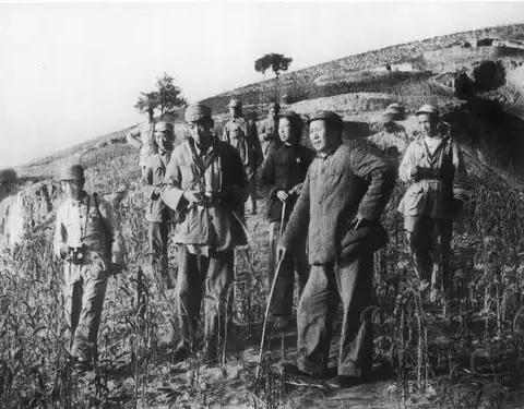 转战陕北，毛主席用一座延安城，换得了一个充满生机的新中国！胡宗南占领延安、蒋委