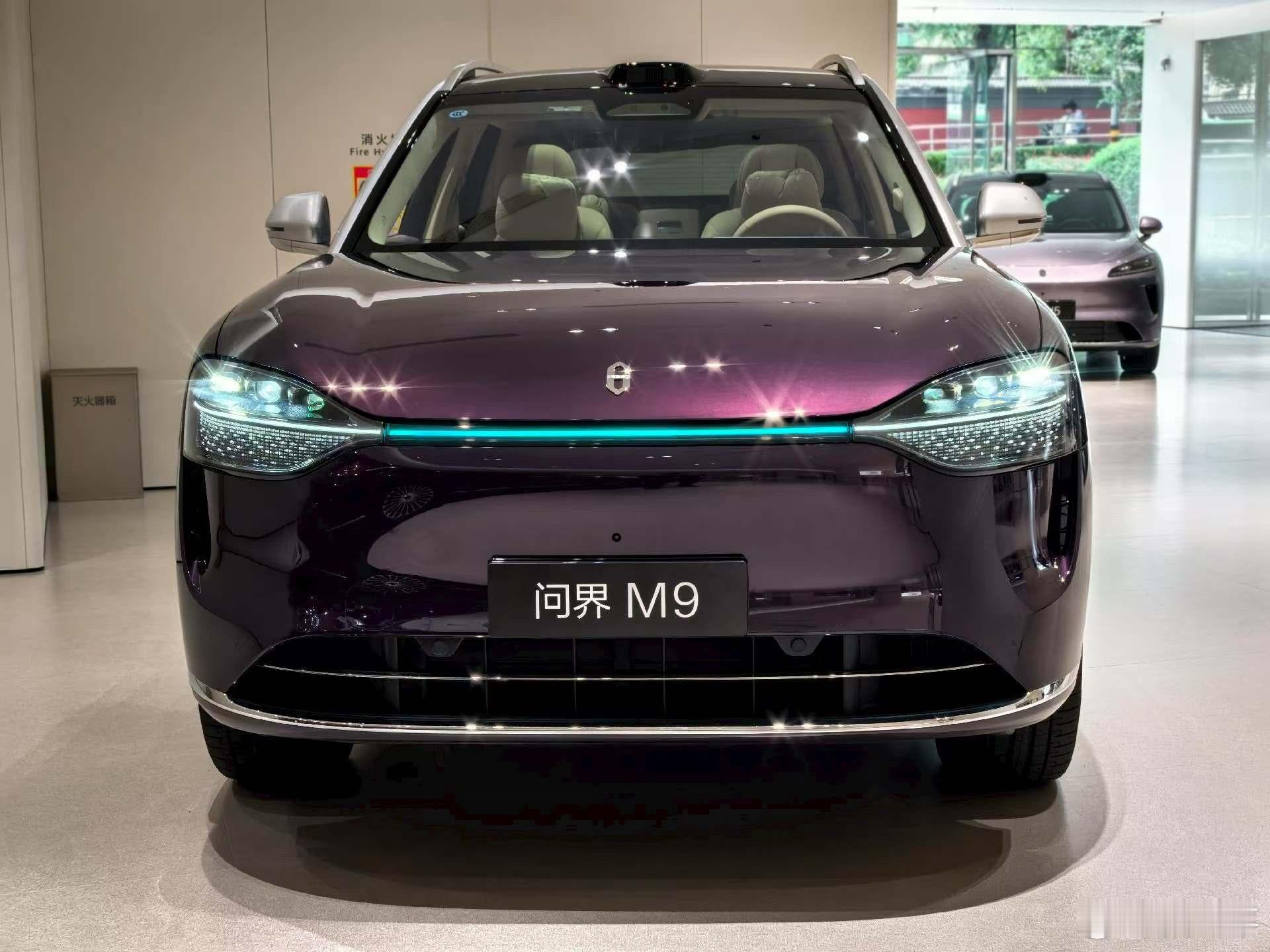 来自竞品销售对问界M9的点评：“最近接待高预算客户有感，在50万这个级别，华为的