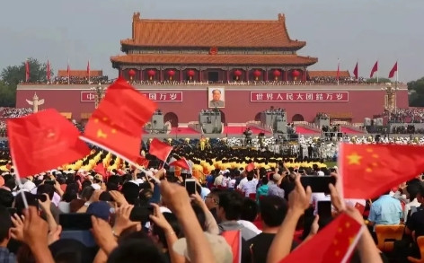 确定了，新华社发声：2025年9月3号，天安门广场将举行阅兵，还传来了3个好消息
