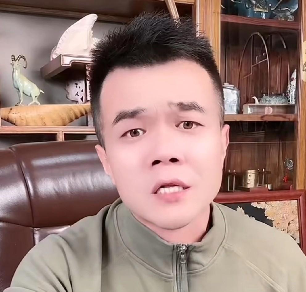 小胖直言玩了这么多年互联网，没见过沈曼这样的！驴家小胖佩服沈