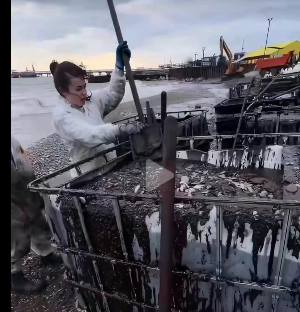 俄媒报道，当地时间28日，克拉斯诺达尔边疆区行政长官康德拉季耶夫证实，由于乌军持