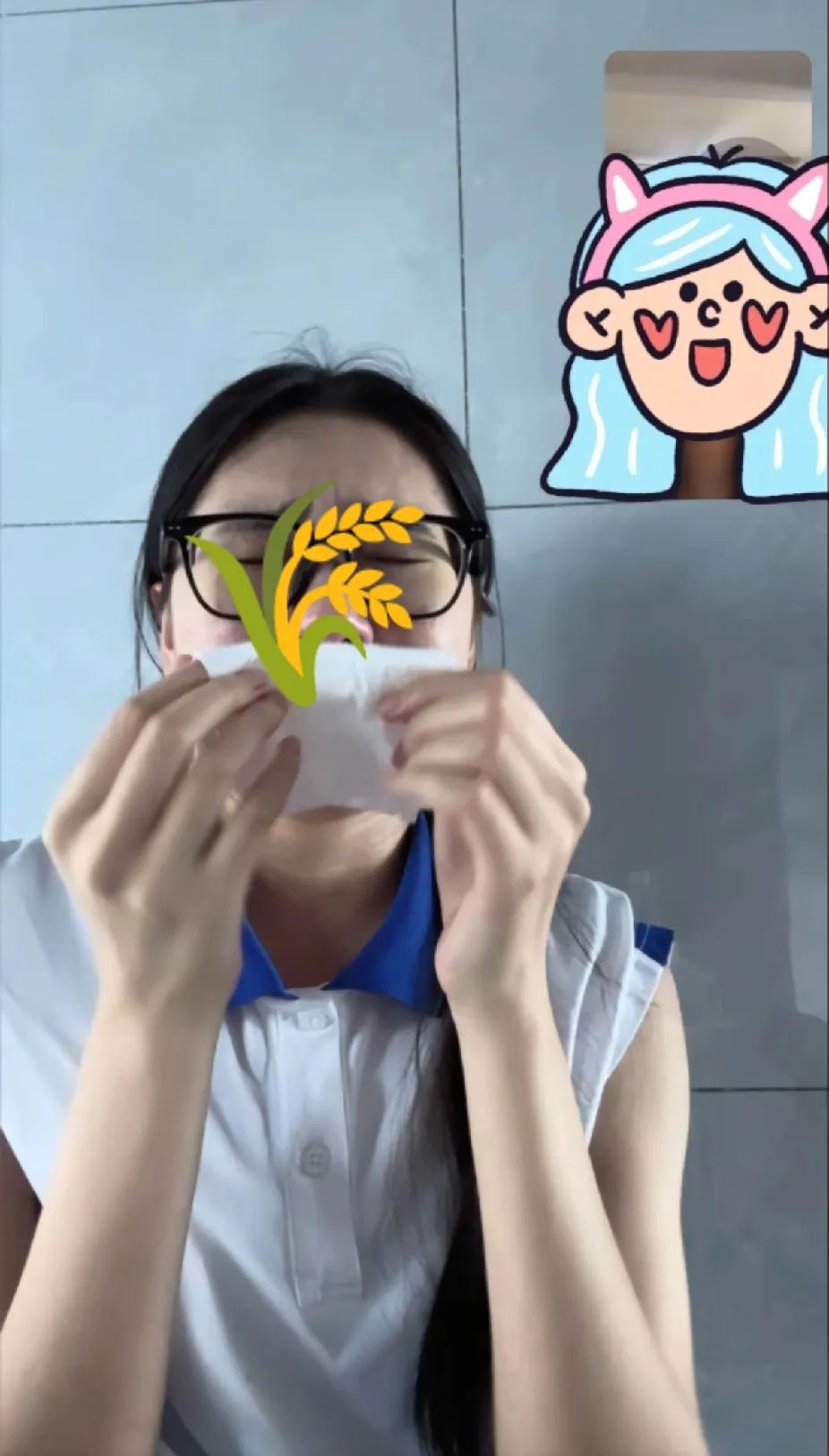 2025高考数学结束后，一考生大哭，赶紧问老师，原来她想起来自己没有涂ab卷！真