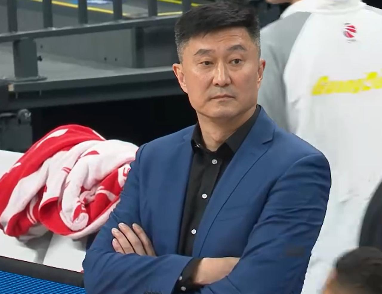 广东队输31分！揪出3大“废柴”，坑惨了球队。昨晚，CBA常规赛第九轮，迎来了