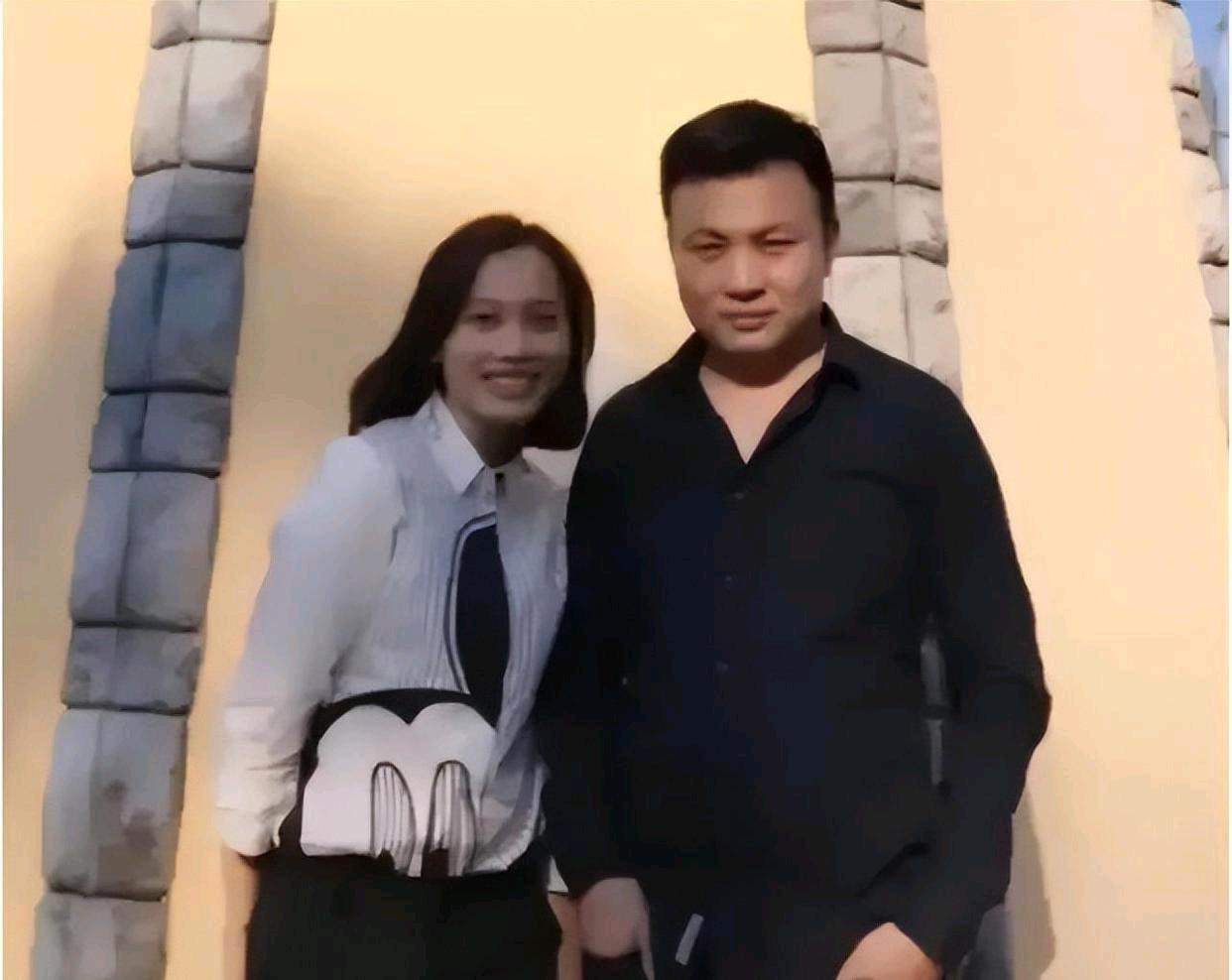 2006年，一个打工妹嫁给了一个北京大学的高材生，就给丈夫使劲生孩子，连续要了7