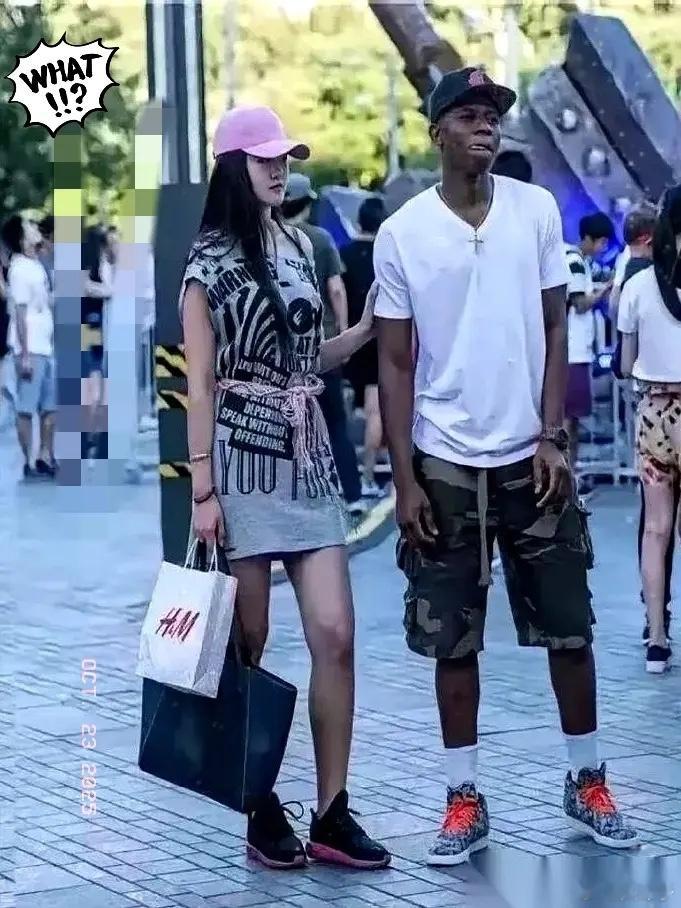 中国的女孩子到底怎么了？为什么会喜欢黑人，放着好好的中国男孩子不嫁，难道就为了图