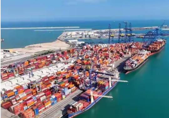 48小时闪电夺权！巴拿马撕毁30年合约，马士基火速接盘，中国不会忍气吞声！这