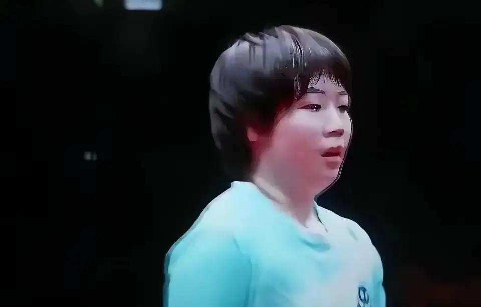 排名卡在第15位那天，她把自己锁在训练馆到凌晨三点。蒯曼盯着计分器，0:3