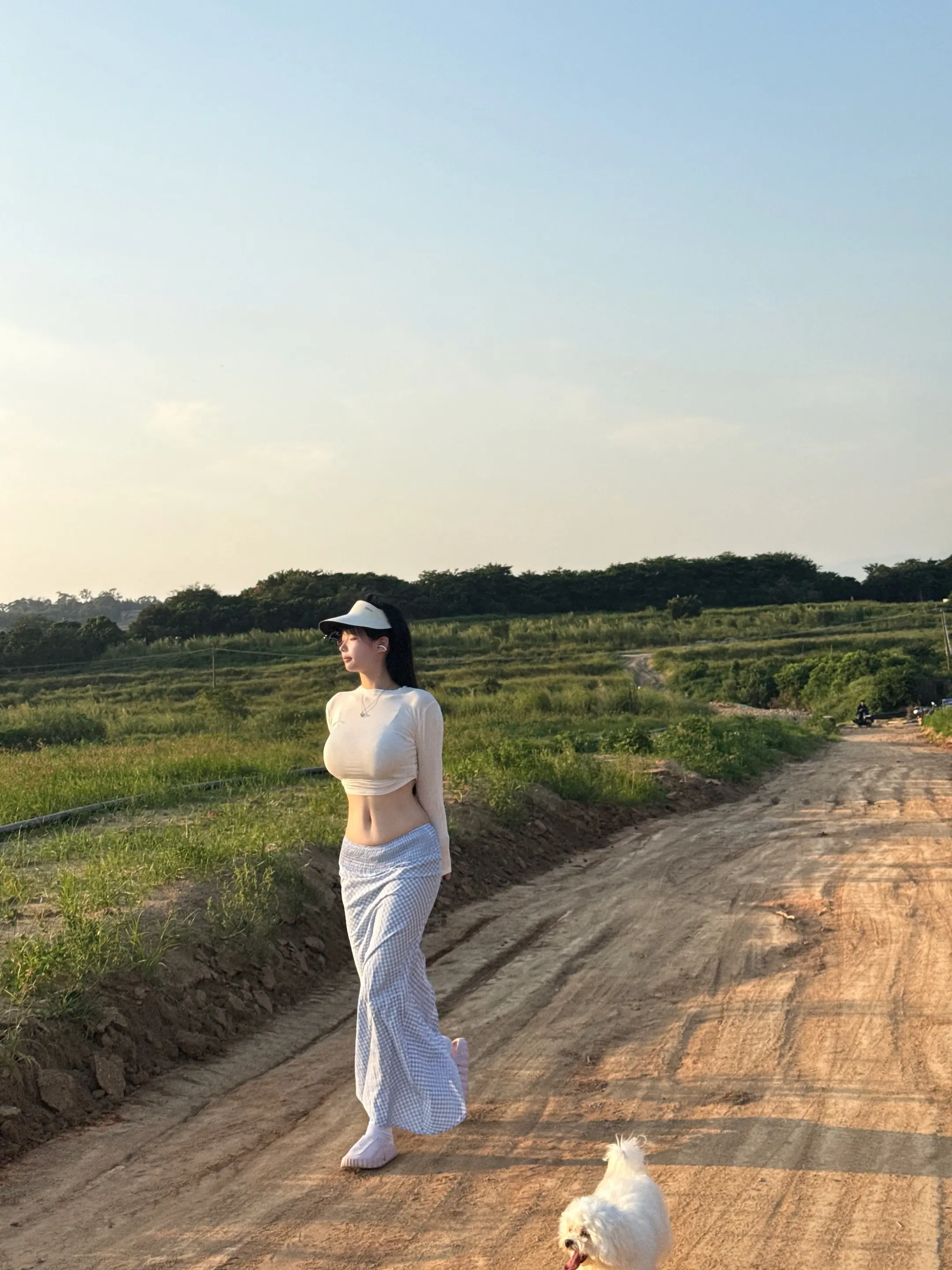 去有风的地方。