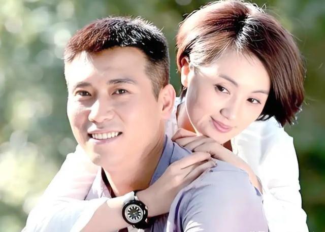 李乃文和导演妻子杨婷结婚二十年，零绯闻、零合体综艺、零情人节通稿。圈里人知道他戏