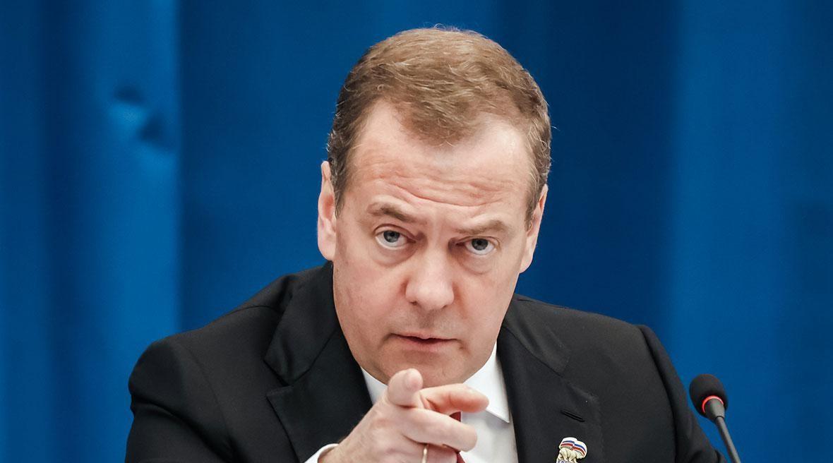 俄罗斯联邦安全会议副主席梅德韦杰夫放出狠话，说美国可能会用对付委内瑞拉总统马杜罗