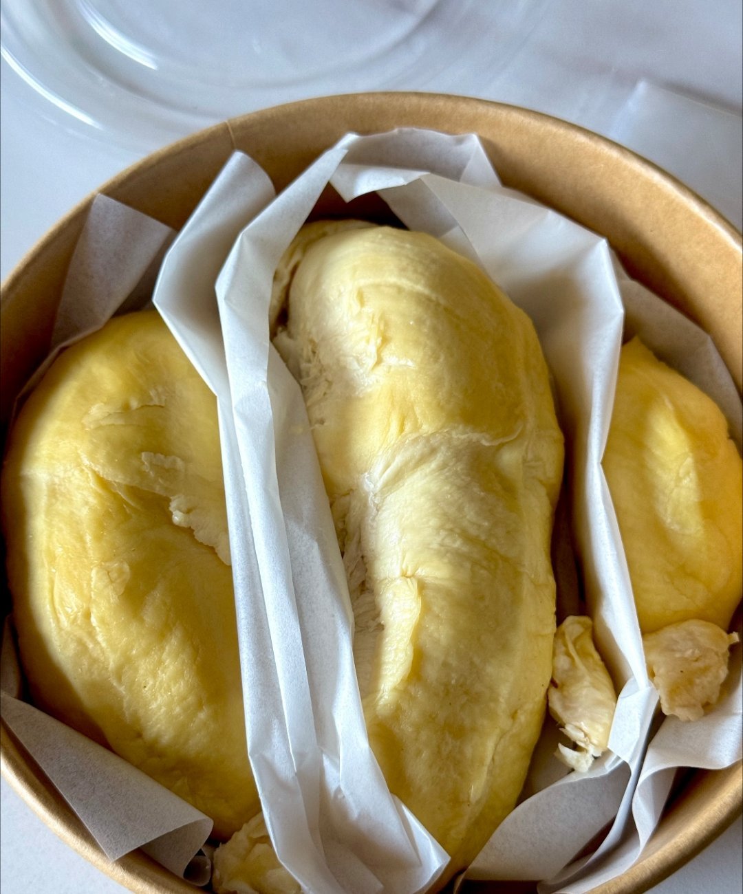 主办方是真懂年轻人——不怕麻烦，就怕你不嗨。榴莲味道大，但快乐更大。能想出这种点