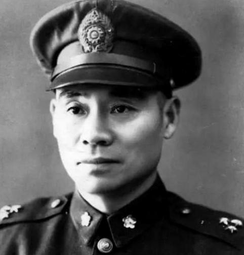 1948年，陈诚亲自带人堵住作战厅，非要开郭汝瑰的保险柜。郭汝瑰没吭声，钥匙一拧