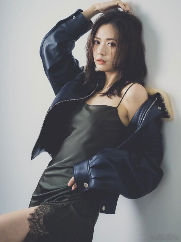 無綫小花游嘉欣（游游）早前傳出因為「抗旨」拒交出社交平台帳號由公司管理，無緣進身