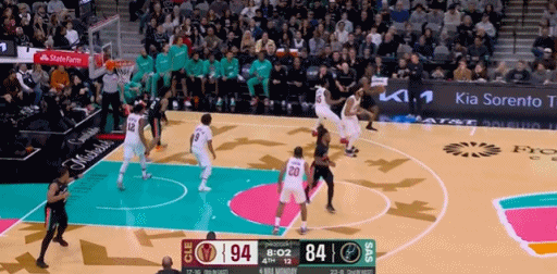 双手暴扣~！！！