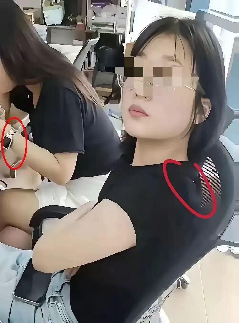 不知道大家发现没，白嫖外卖女的同事很有可能都是同一类人，还有一点就是白嫖外卖女的
