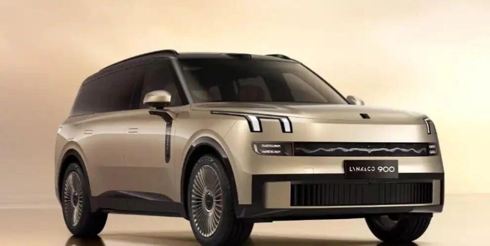 吉利版“揽胜”正式发布！第二排放联排大沙发，还有吸顶影院，28万起最近车市有个现