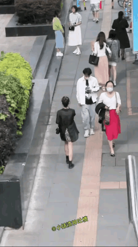 事实证明男生在外面也要保护好自己[滑稽笑]