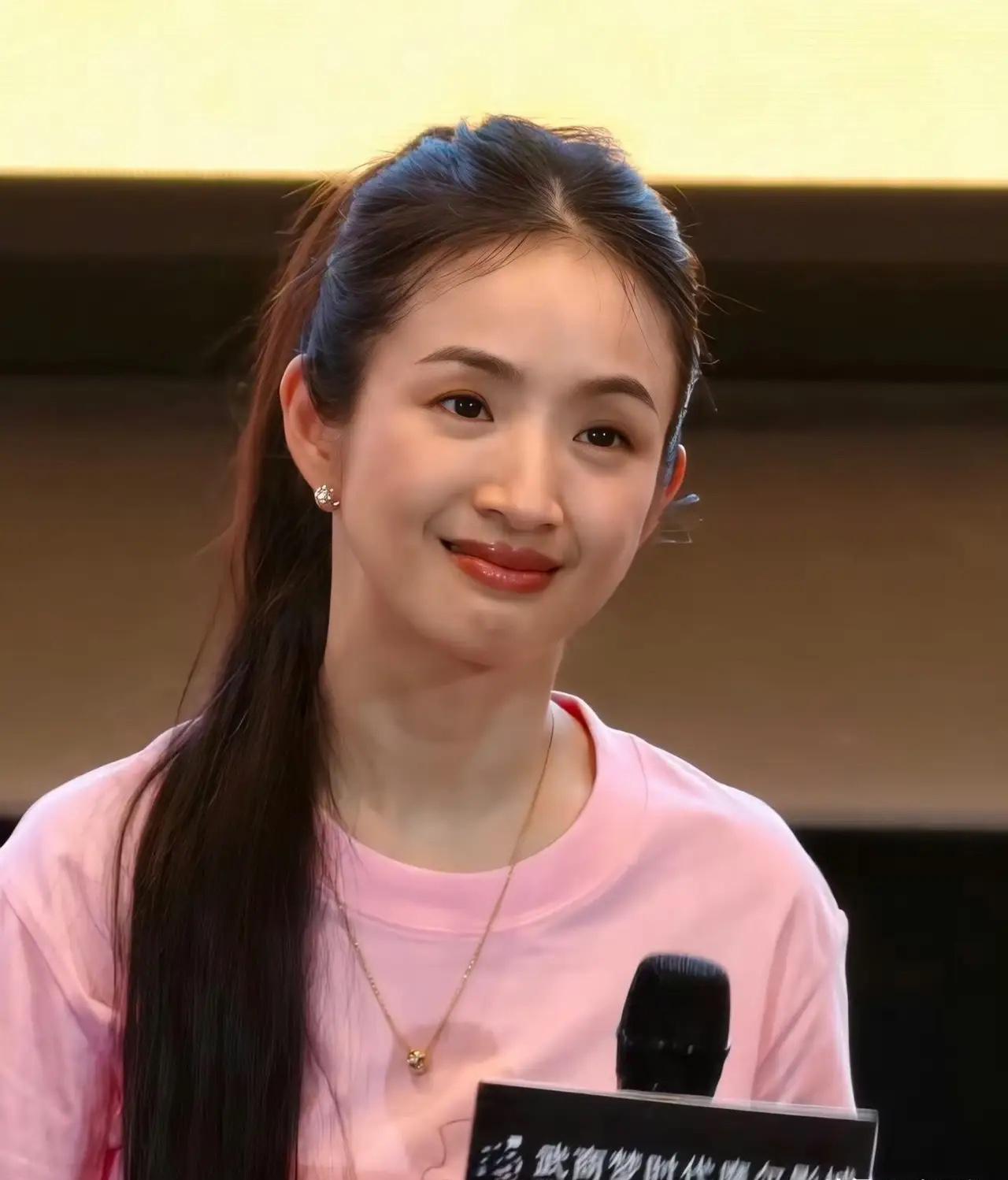 近期林依晨的状态，给所有女人提了个醒儿，你可以生孩子，也可以结婚，但请你记住