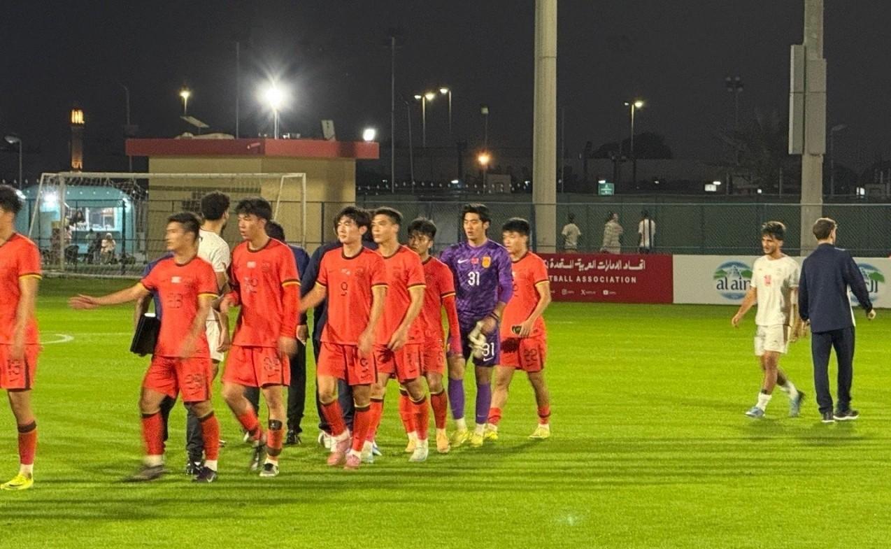 热身赛一胜一负，中国U23国家队的U23亚洲杯前景堪忧。据《体坛周报》记者马德兴