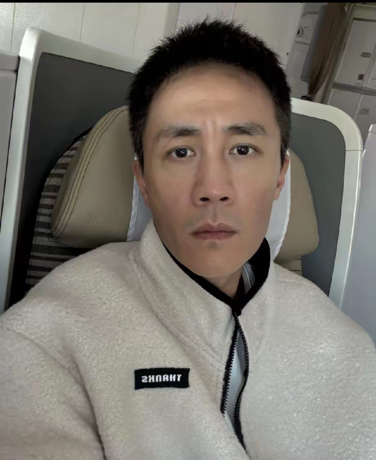 突然理解杜淳了，他为何要投资张凌赫的《逐玉》，不是因为他喜欢这个剧本，而是他眼光